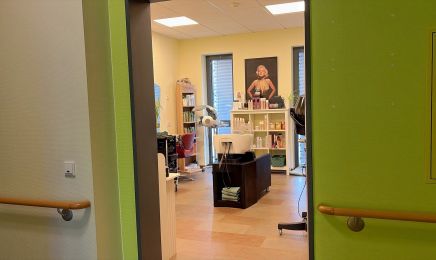 Julias Haarstube: Kosmetikstudio in Langenlonsheim