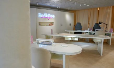 Nailome Lounge - Angouleme : Manucure à Angoulême