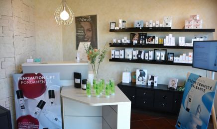 Néroli Centre d’Esthétique Intégrative : Institut de beauté à Les Sables-d'Olonne
