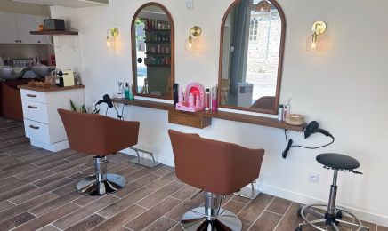 Un Brin de Cheveux : Coiffeur à Saint-Fraimbault-de-Prières