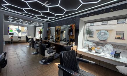 Royal Cut : Kosmetikstudio in Schweich