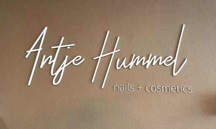 Antje Hummel nails & cosmetics | Nagelstudio Dresden: Kosmetikstudio in Dresden