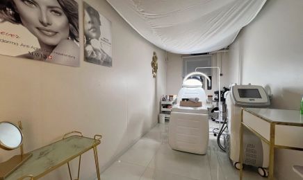 Fine Studio Woman Hair & Beauty: Nagelstudio in Hamburg