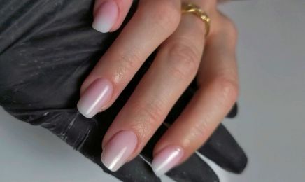 Style ongle sabrinette : Manucure à Francheville