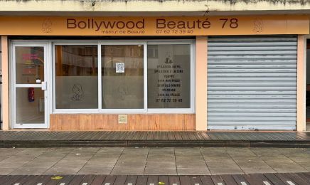 Bollywood Beauté 78 : Manucure à Maurepas