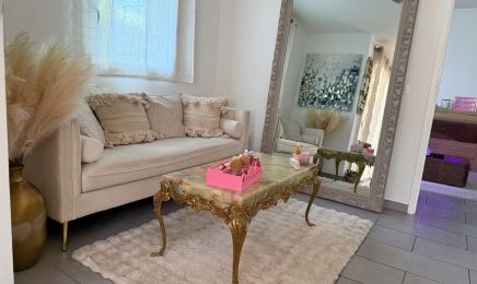 S&B Beauty Lounge - Exclusivement Féminin  : Manucure à Gaillard