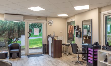 Nouvel hair : Coiffeur à Pers-Jussy