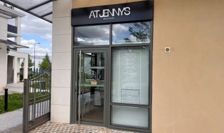 At Jenny’s : Coiffeur à Montévrain