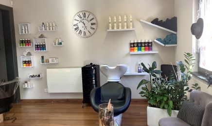 Le petit salon  : Coiffeur à Still