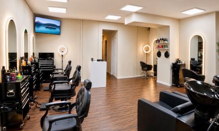 E&R HairLounge: Friseur in Berlin