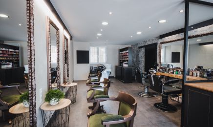 Artist : Coiffeur à Challans