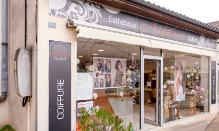 Ambiance coiffure : Manucure à Availles-en-Châtellerault