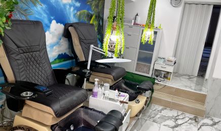 Queen Nails & Massage & Spa: Nagelstudio in Bad Hersfeld 