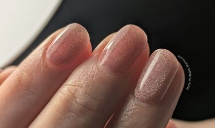 Molly Paillettes Manucure : Manucure à Nantes