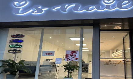 Is Nails  : Institut de beauté à Saint-Maur-des-Fossés