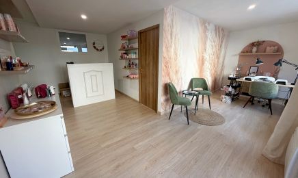 A.L.B.A BEAUTE : Manucure à Pleine Fougères 