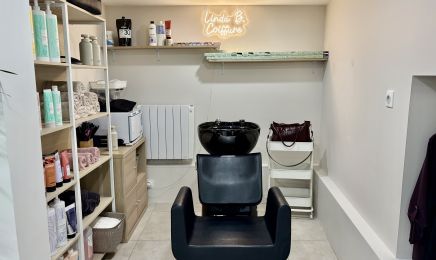 Linda Coiffure • Elles Maison de Beauté  : Coiffeur à Saint-Jacques-de-la-Lande