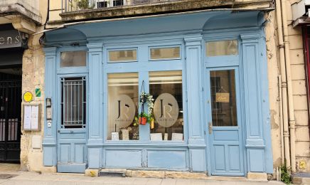 JR Nails & Lash Artist : Institut de beauté à Dijon
