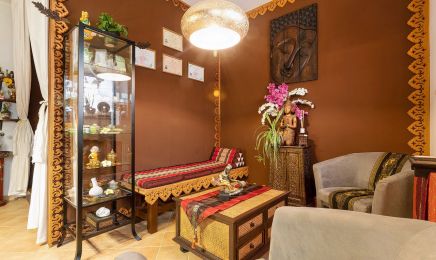 Khon-Kaen-Thaimassage: Kosmetikstudio in München