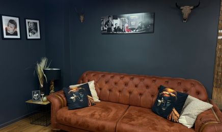 Anmars Barbershop: Kosmetikstudio in Augsburg