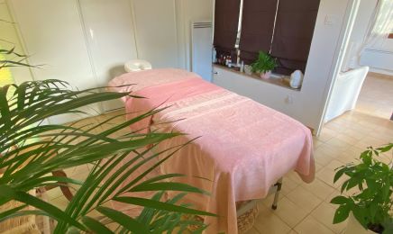 L’Essentiel : Institut de beauté à Éguilles