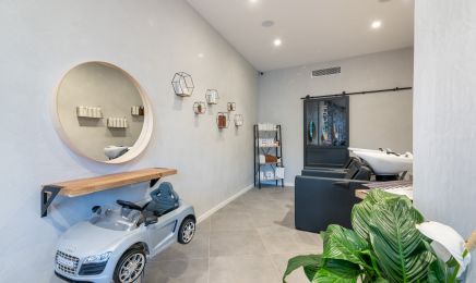 J&S Coiffure : Coiffeur à Chaville