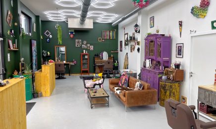 Jordan chez L'Entre Amis : Coiffeur à Perpignan