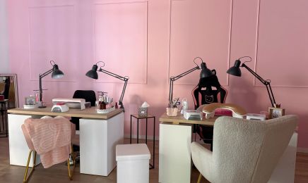 CA Glam Studio : Manucure à Hérimoncourt