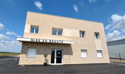 Mise en Beauté : Manucure à Villers-Bocage