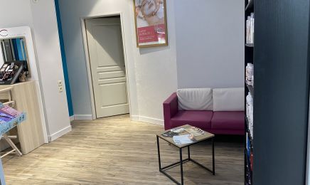 Wellness Coiffure Esthétique  : Manucure à Magnac-sur-Touvre