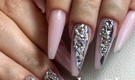 SHERINAILS : Institut de beauté à Nice