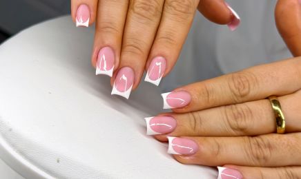    Bloomy Nail Studio : Institut de beauté à Villette-d'Anthon