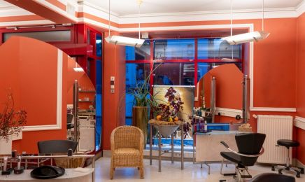 Claus Wrage Friseur: Friseur in Schwerin