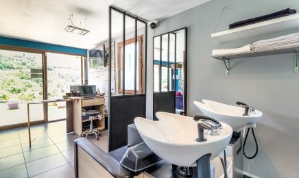 L’APPART : Style et Apparence & HEAD SPA : Coiffeur à Guillestre