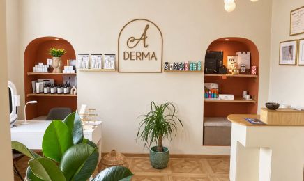 A. Derma esthétique : Institut de beauté à Tourpes