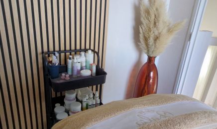Aux Petits Soins d'Alex : Manucure à Frontignan