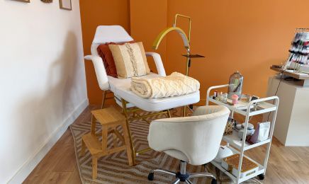 L’origiNails : Institut de beauté à Bressols