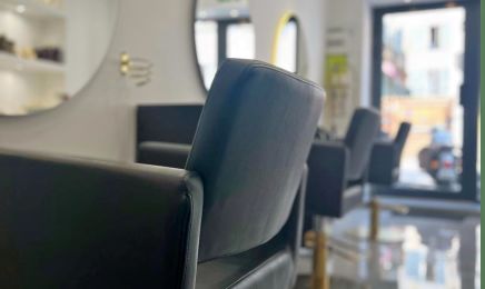 Glow Up - Coiffure & Esthétique : Manucure à Nice