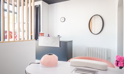 Aux p'tits soins : Manucure à Saint-Bonnet-le-Château