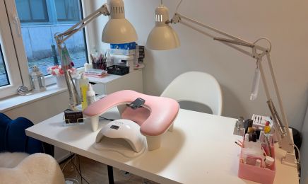 Estelle Nails  : Manucure à Bruxelles