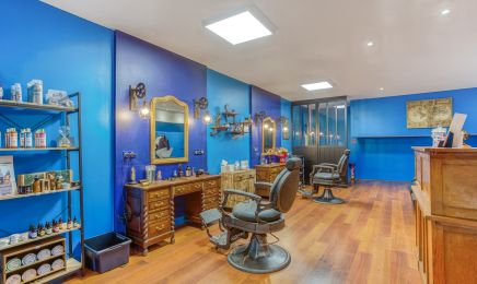  Alchimiste Barber : Barbier à Ciboure