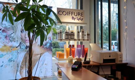 Coiffure by Lyly - Experte coloriste - Barbier - Expert en extension de cheveux  : Coiffeur à Uzès