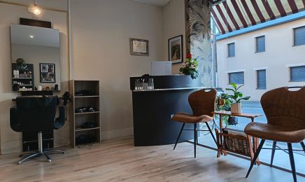 Aime-toi coiffure  : Coiffeur à Fougères
