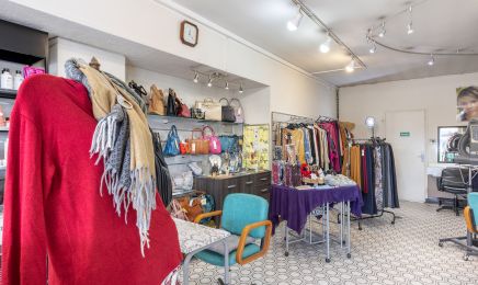 Expert - Coiffure / Esthetique : Coiffeur à Joigny