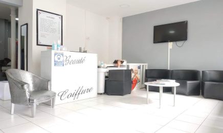 H&B Hair & Beauty : Manucure à Clichy