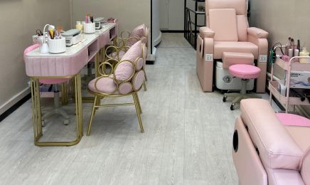 YW Manucure - Paris 9 : Institut de beauté à Paris