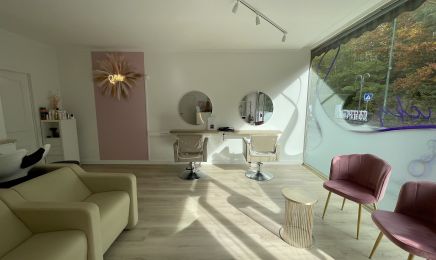 Chez vicky  : Coiffeur à Trois-Ponts