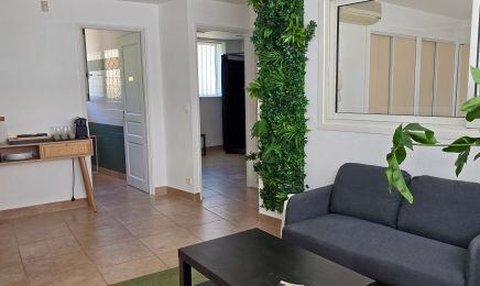 EMSBEAUTY - Apt : Institut de beauté à Apt
