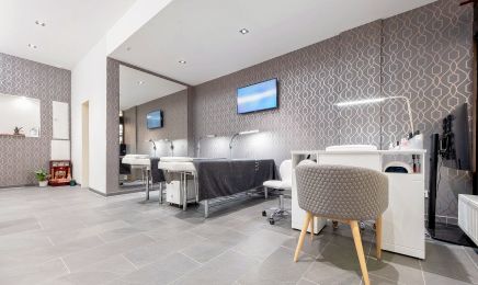 Queens Nails&Beauty: Kosmetikstudio in München