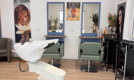 Julias Haarstube 2.0: Kosmetikstudio in Waldalgesheim